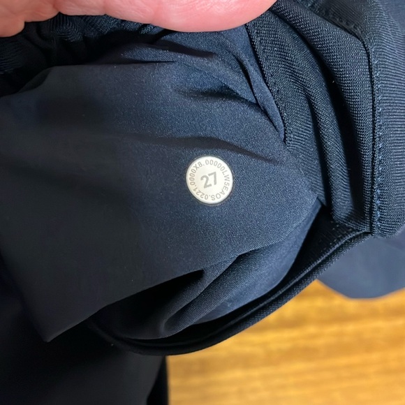 Lululemon Warpstreme High-Rise 7/8 Jogger Sz 27 - Picture 12 of 12